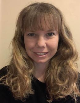 Danielle's Headshot